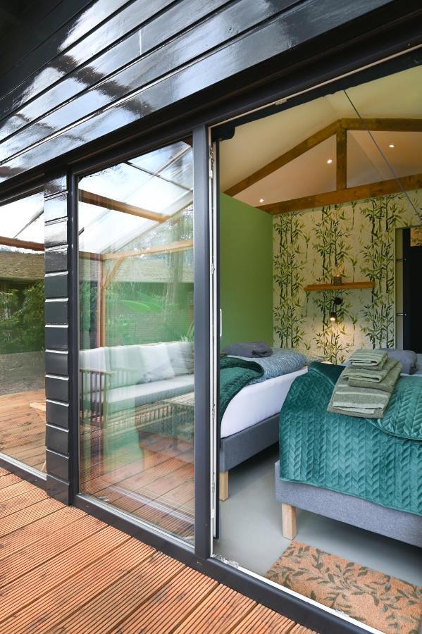 Zen-Bungalow No 1 Met Sauna En Hottub Rheezerveen Exteriör bild